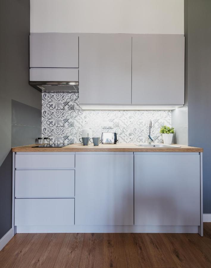 Okecie Airport Studio Bakalarska 2 P&O Serviced Apartments 바르샤바 외부 사진