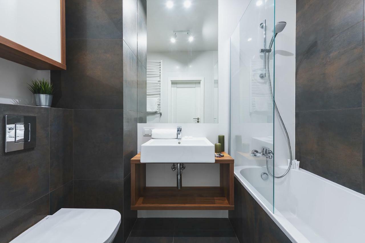 Okecie Airport Studio Bakalarska 2 P&O Serviced Apartments 바르샤바 외부 사진